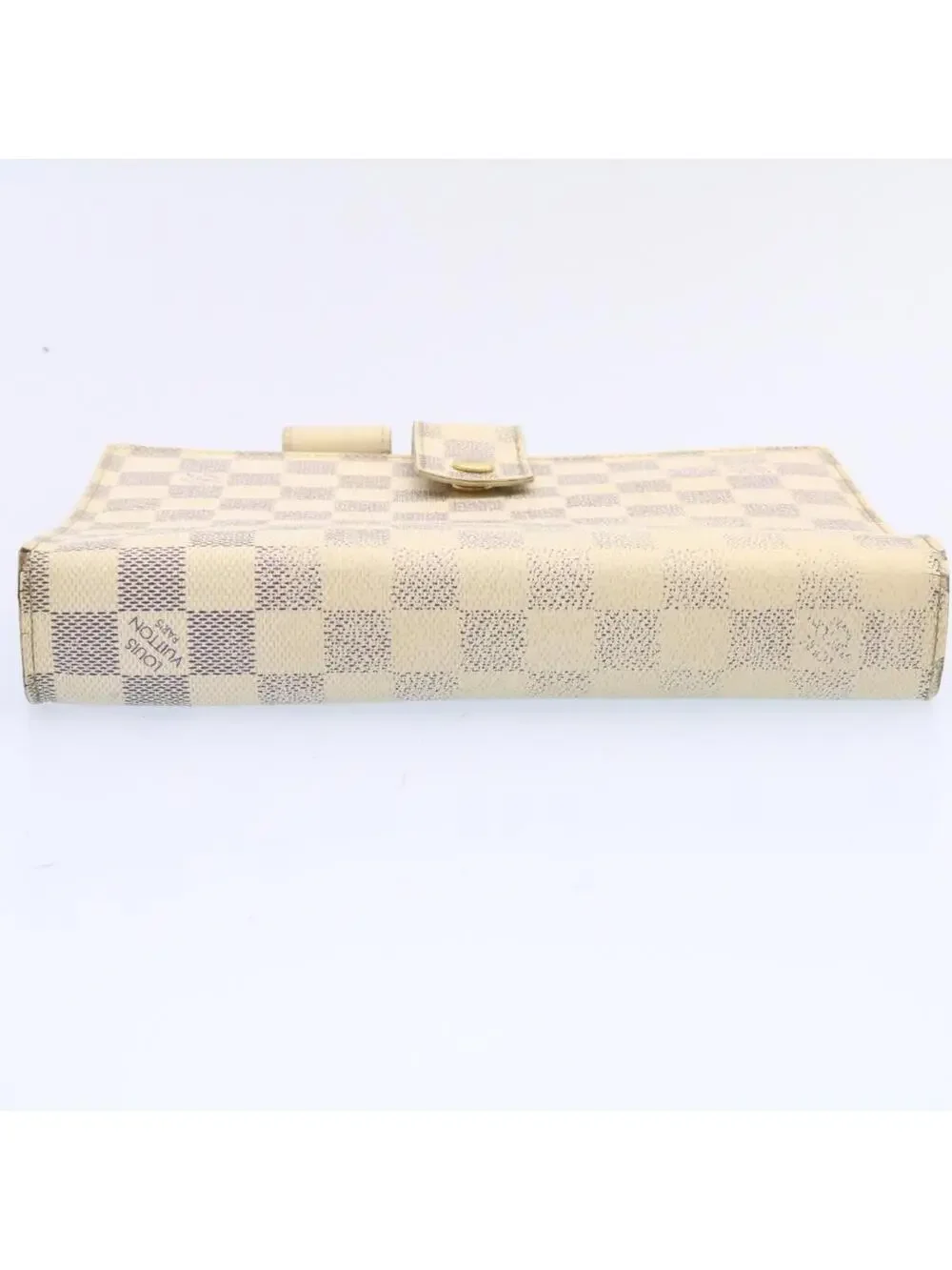 Louis Vuitton elevate your